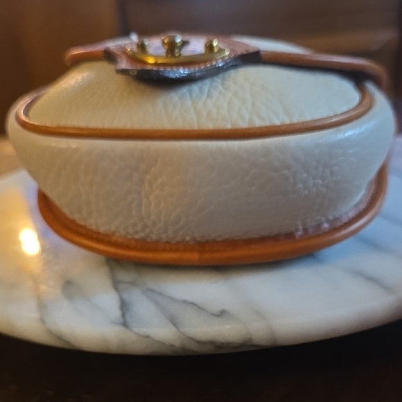 Dooney & Bourke Tiny Cream and Tan Leather Crossbody/belt Bag π - Picture 17 of 17
